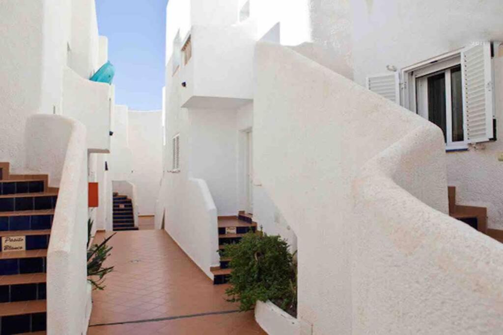 Apartamento A 2 Minutos Andando A La Playa. La Isleta del Moro Kültér fotó